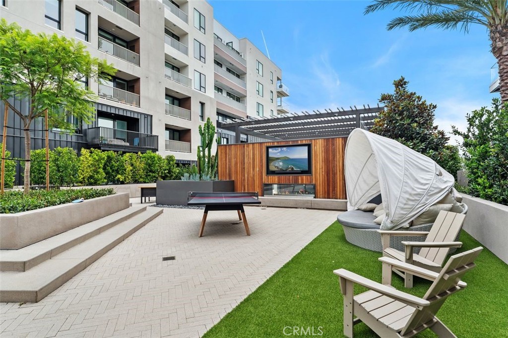 1202 Rivington