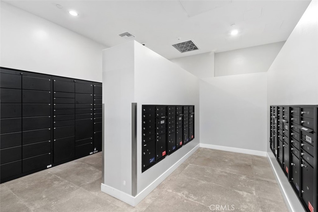 1202 Rivington