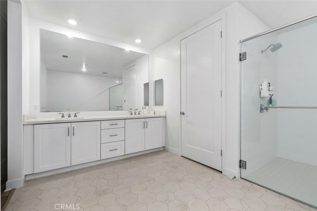 1202 Rivington