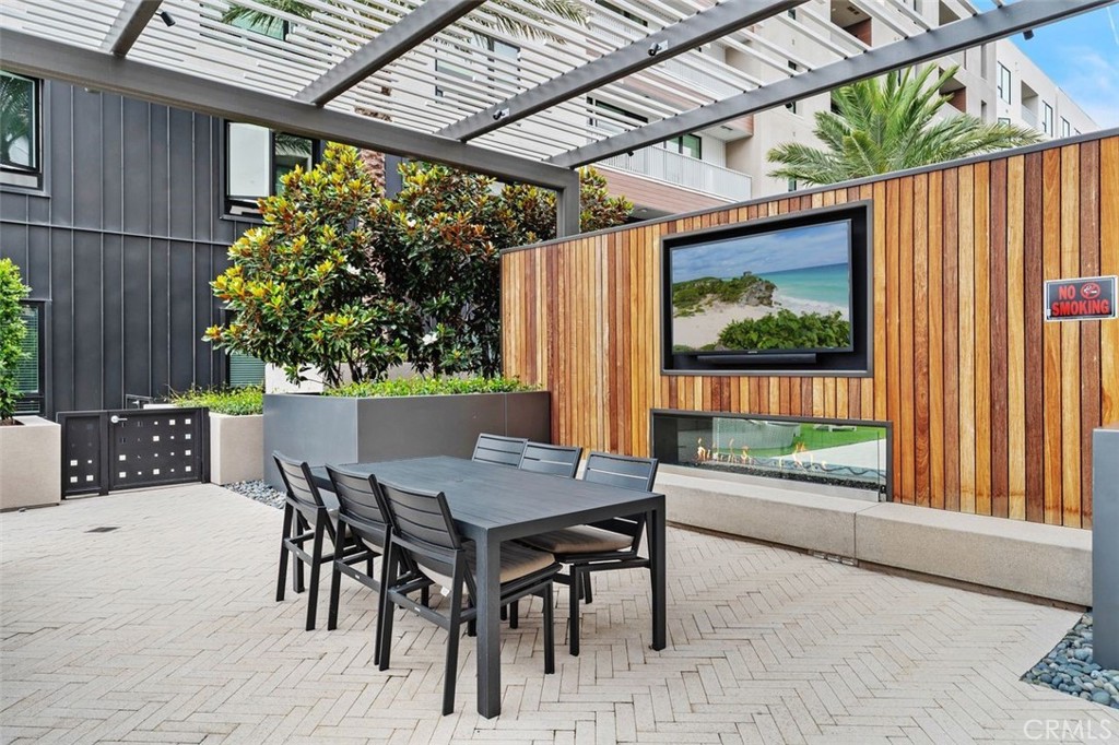 1202 Rivington