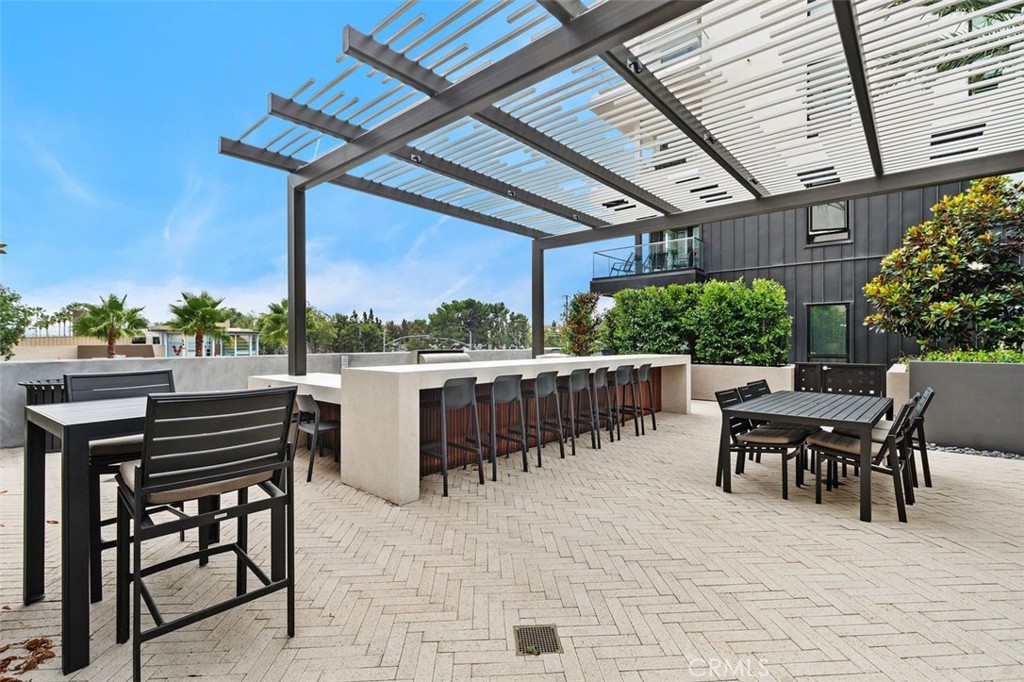 1202 Rivington