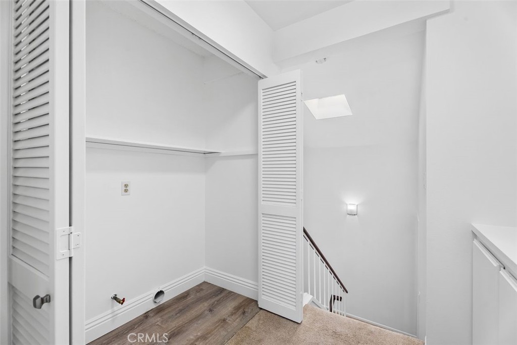 428 W 1st Street