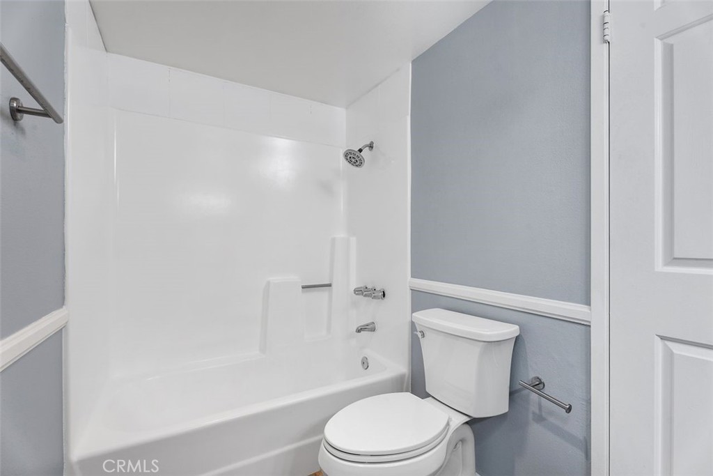 428 W 1st Street