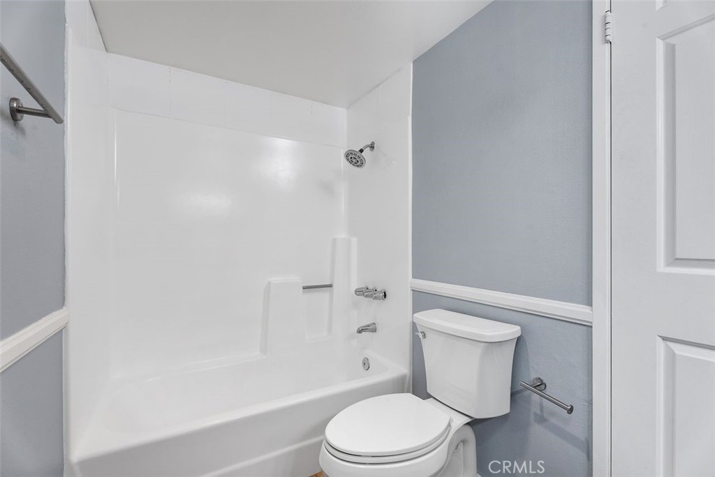 428 W 1st Street