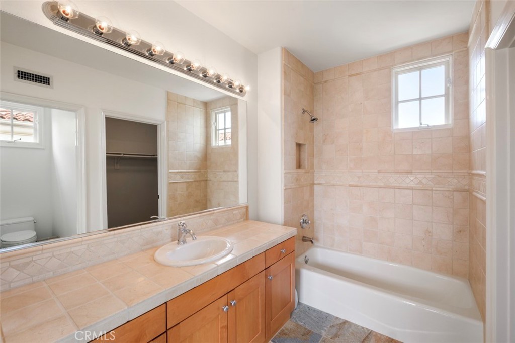 76 Sidra Cove