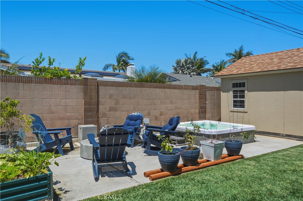 16301 Golden Gate Lane
