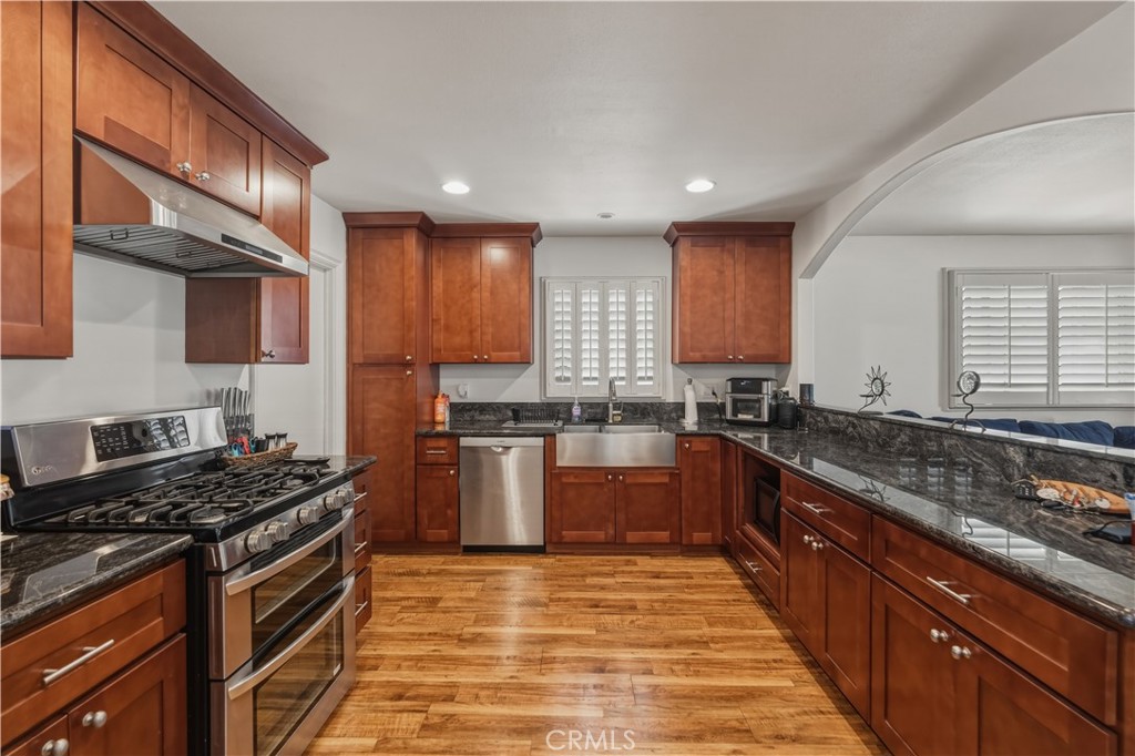 16301 Golden Gate Lane