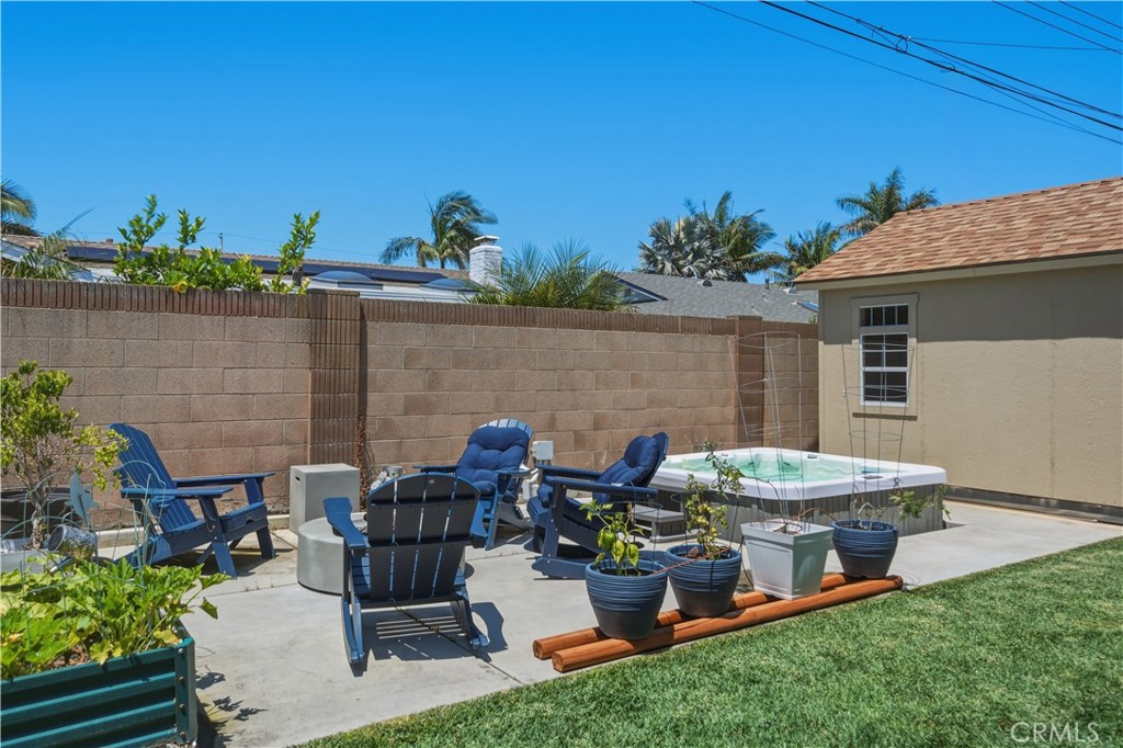16301 Golden Gate Lane