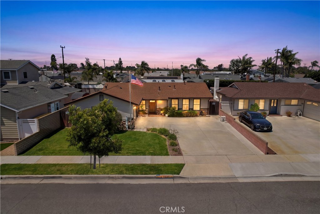 16301 Golden Gate Lane