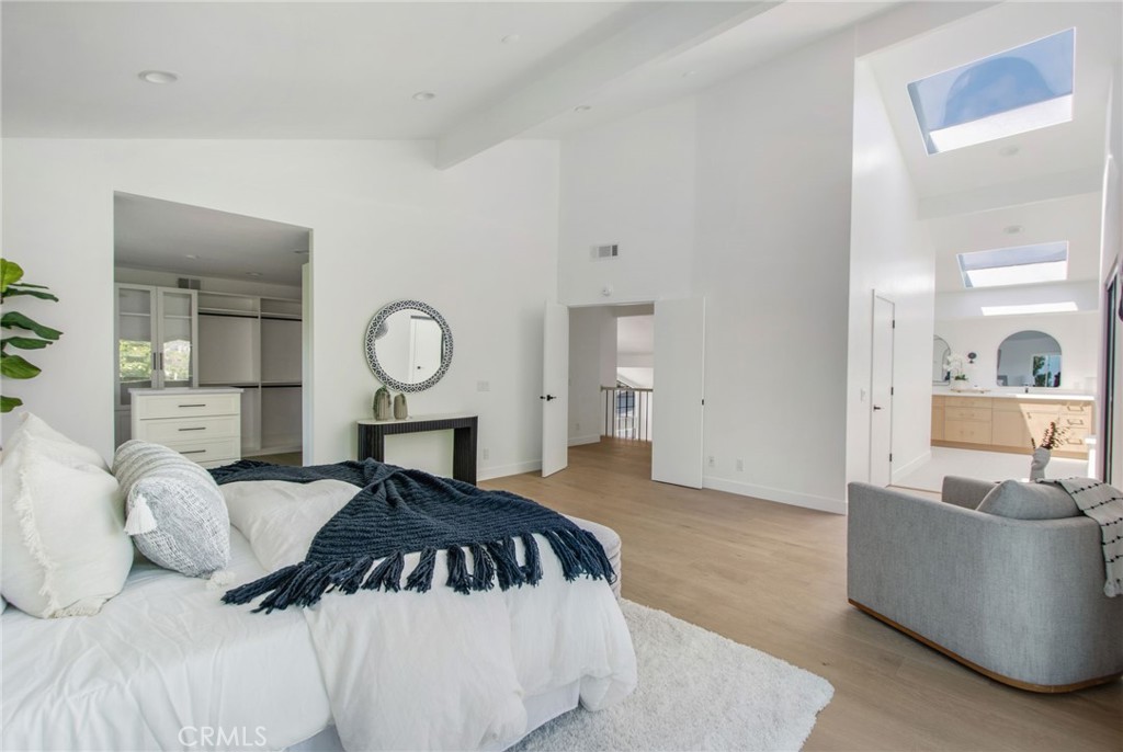 3000 Calle Grande Vista