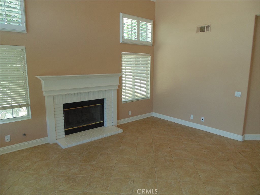 26711 Laurel Crest
