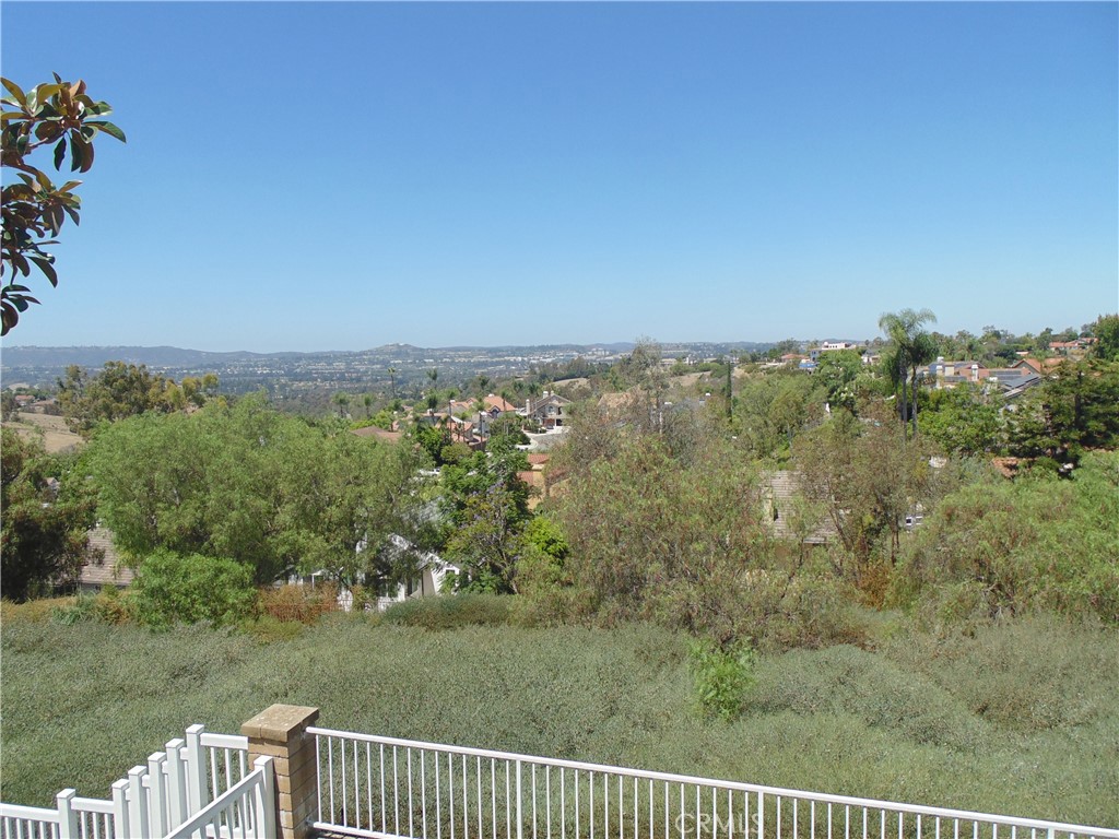 26711 Laurel Crest