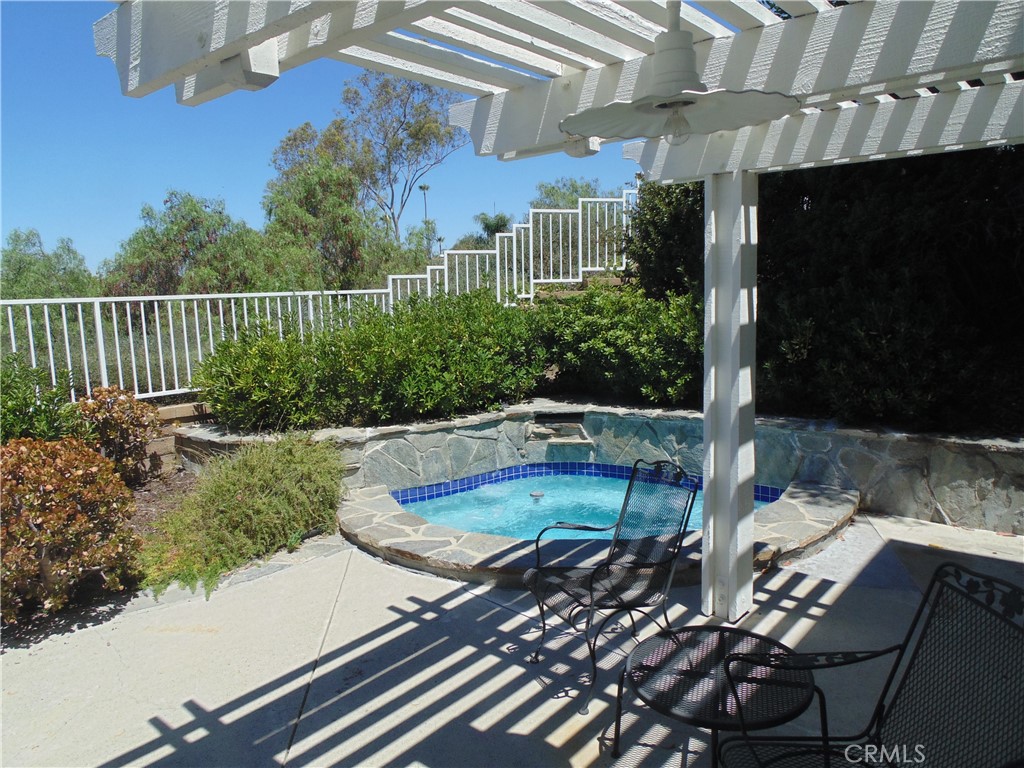 26711 Laurel Crest