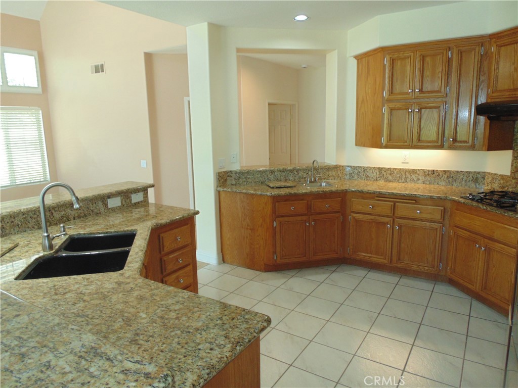26711 Laurel Crest