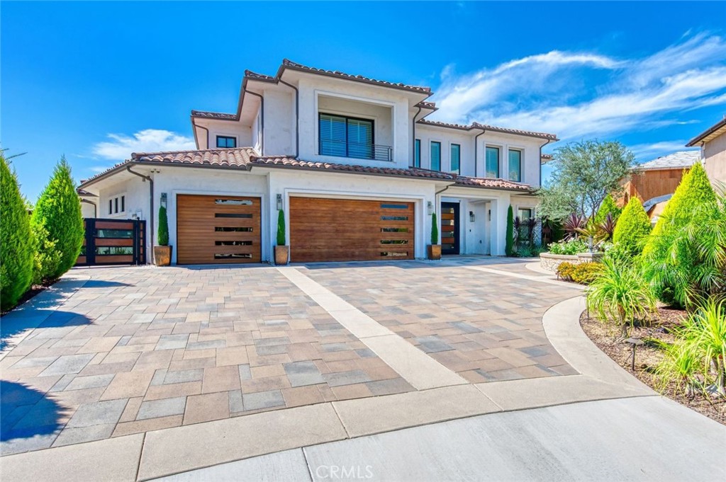 5585 Blue Ridge