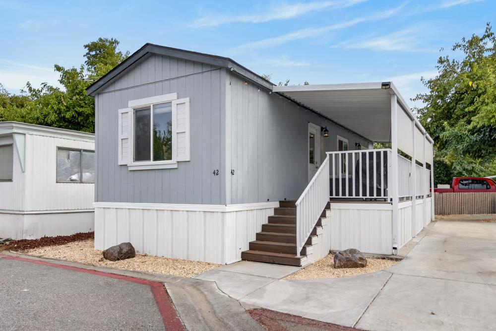 152 O St 42
