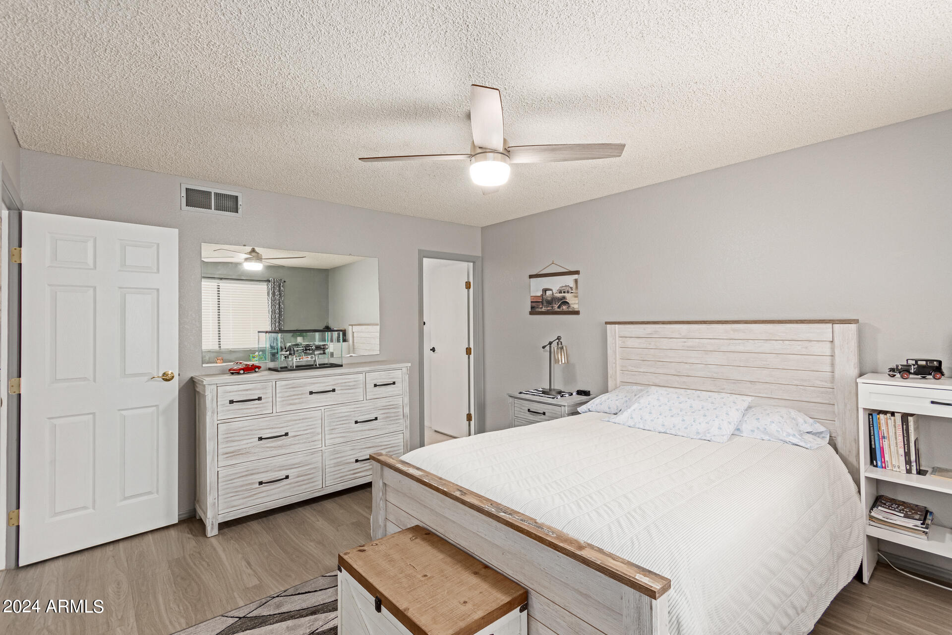 1021 S GREENFIELD Road, 1120