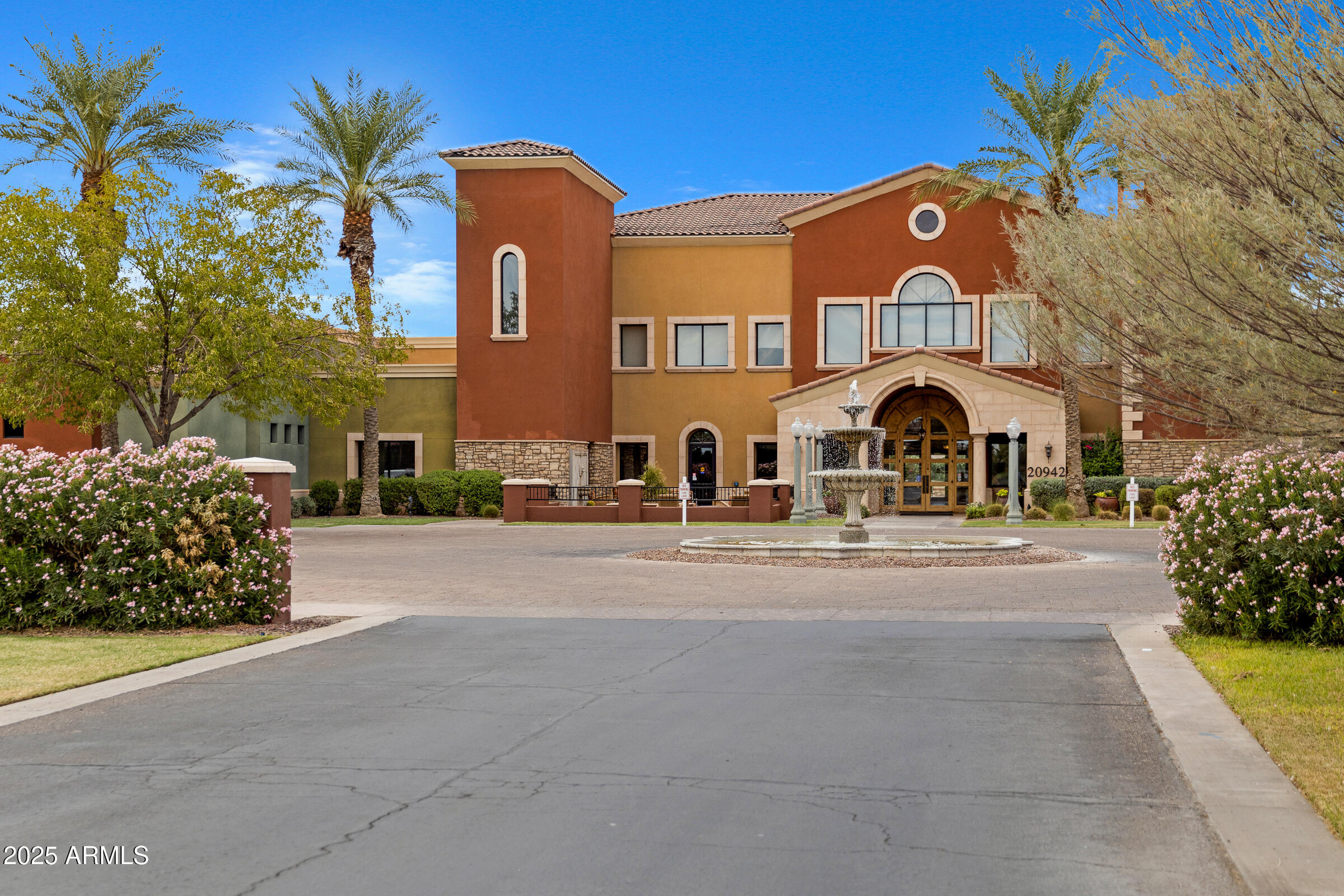 42085 W MORNING GLORY Way