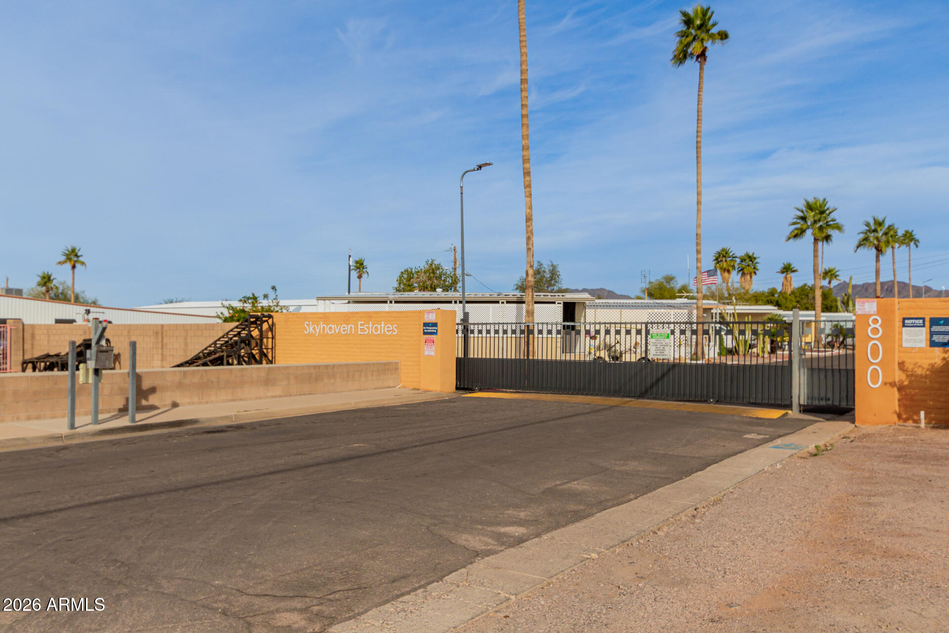 800 W APACHE Trail 77