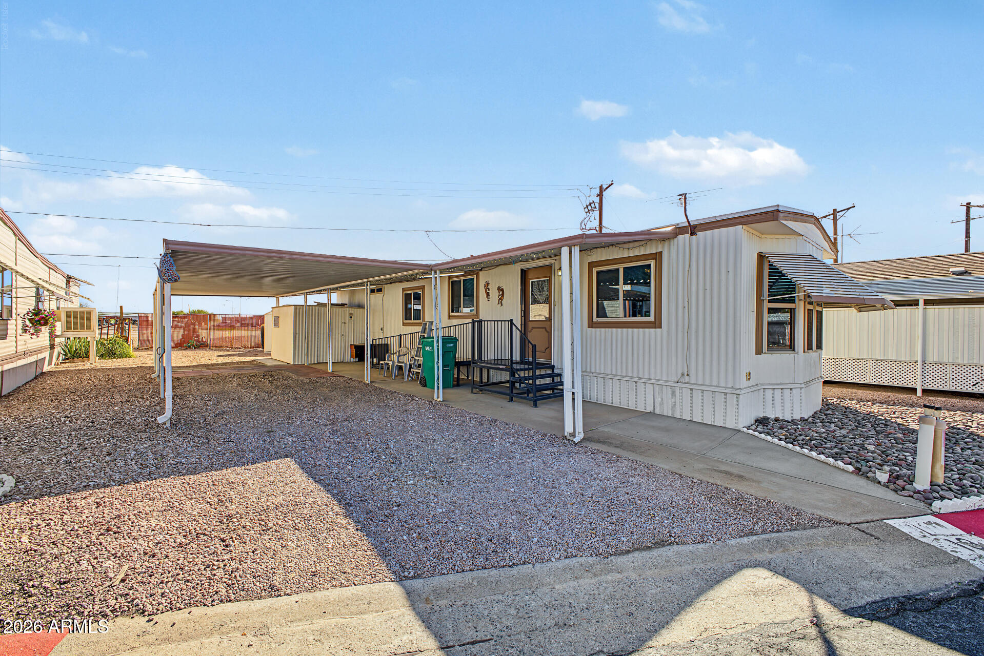 800 W APACHE Trail 18