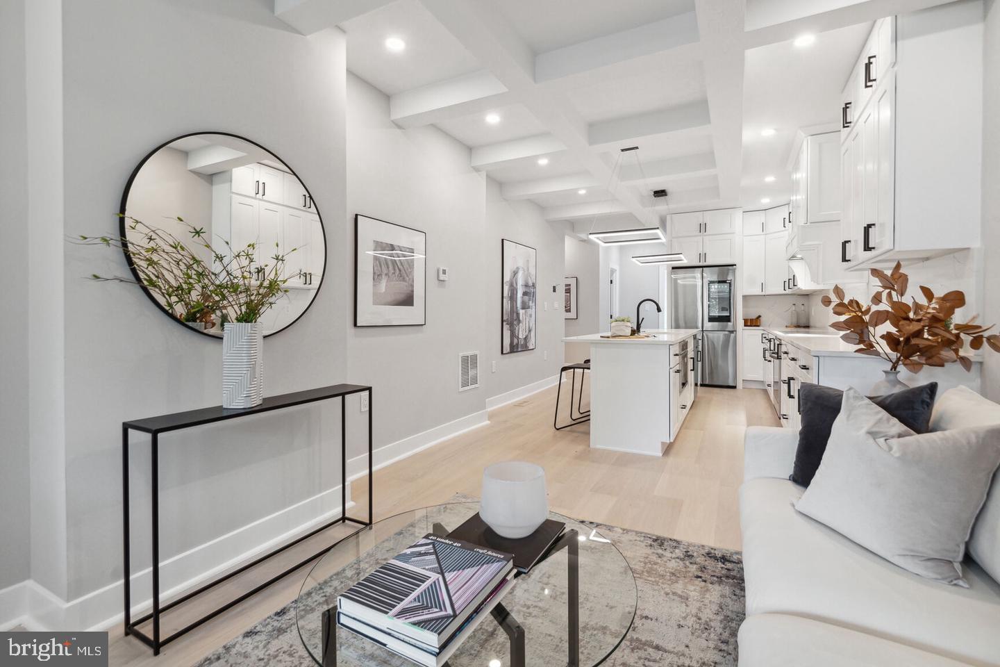 1222 GIRARD ST NW #1