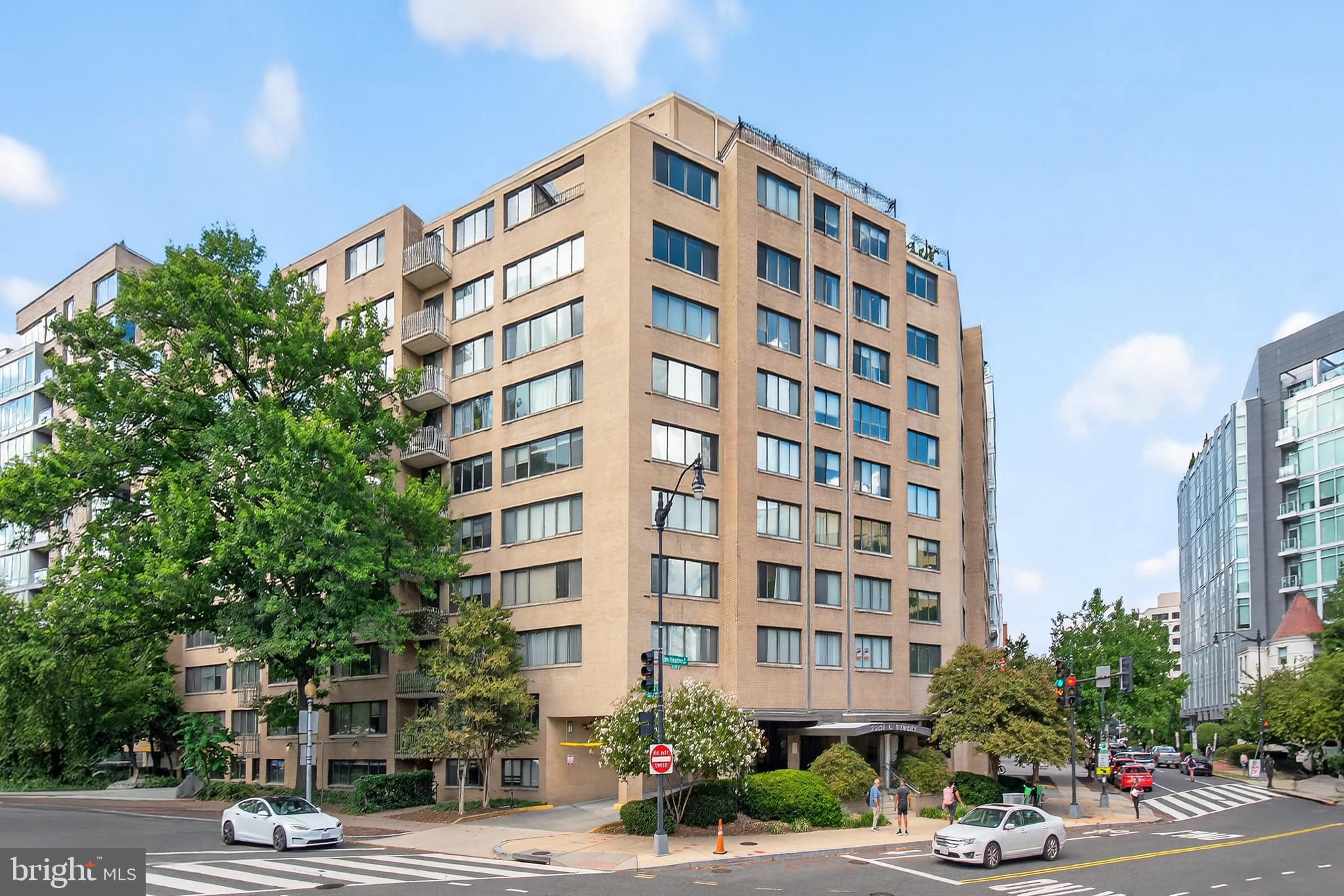 2201 L STREET NW 316