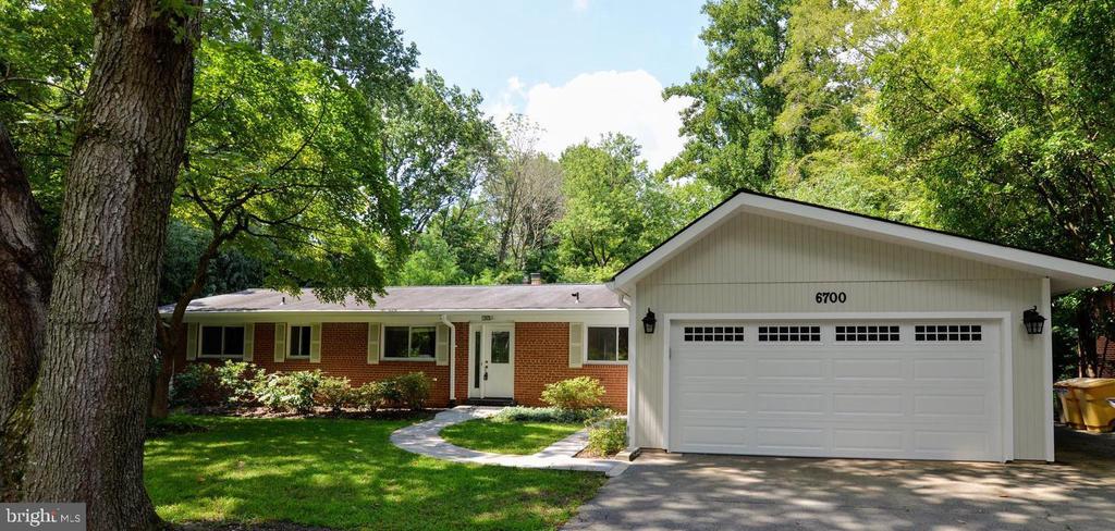 6700 PERSIMMON TREE RD