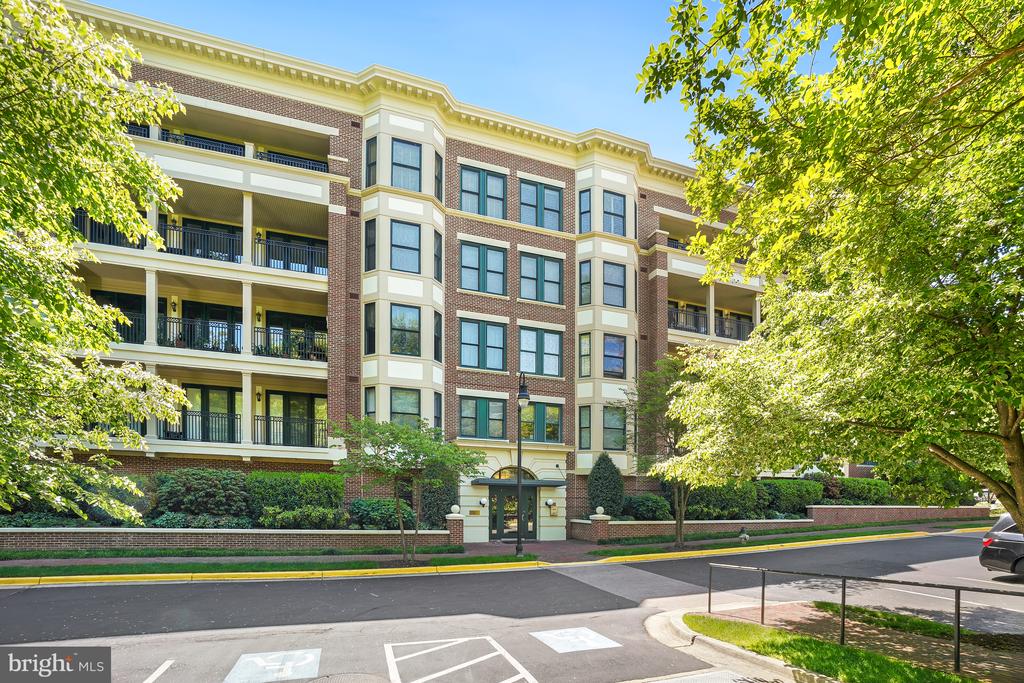 10401 STRATHMORE PARK COURT 404