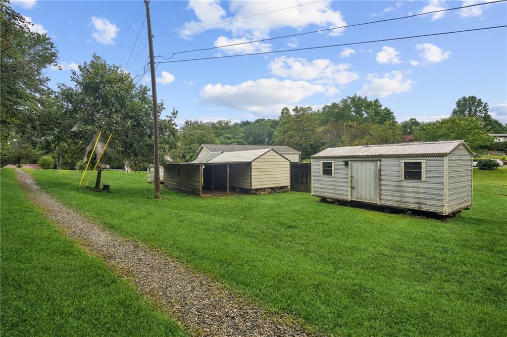 833 Old Dahlonega Highway