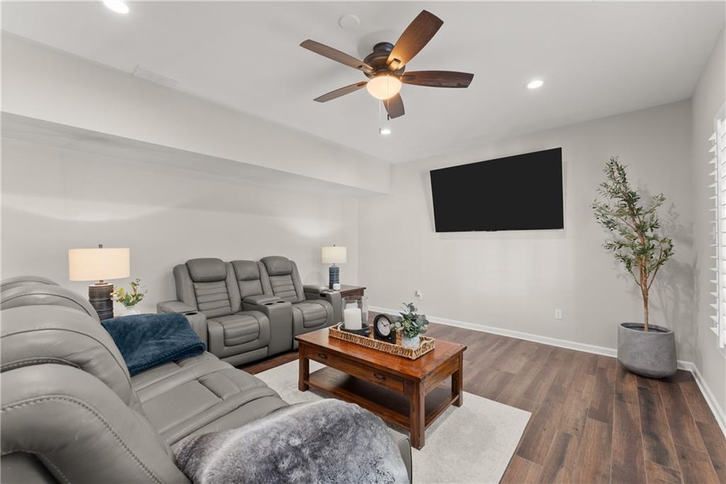 7123 Lake Edge Drive
