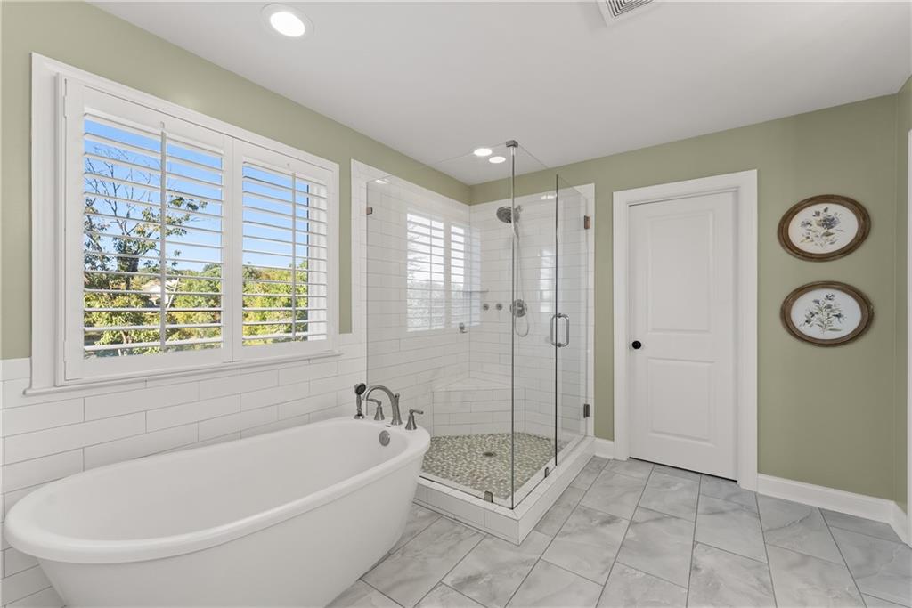 7123 Lake Edge Drive