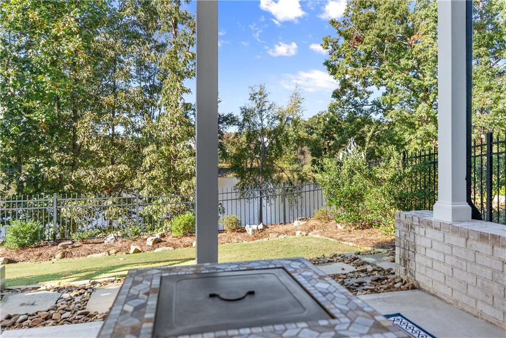 7123 Lake Edge Drive