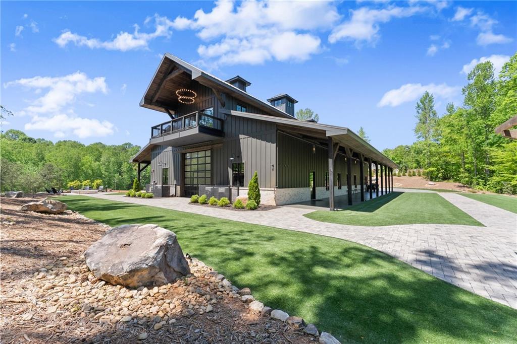 3263 Tanners Mill Road