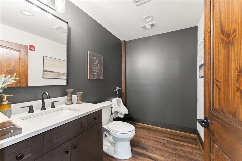 3263 Tanners Mill Road