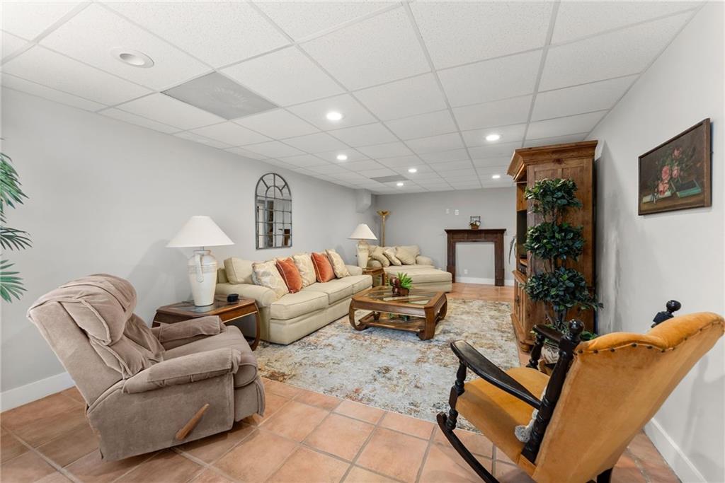 4649 Windsor Drive