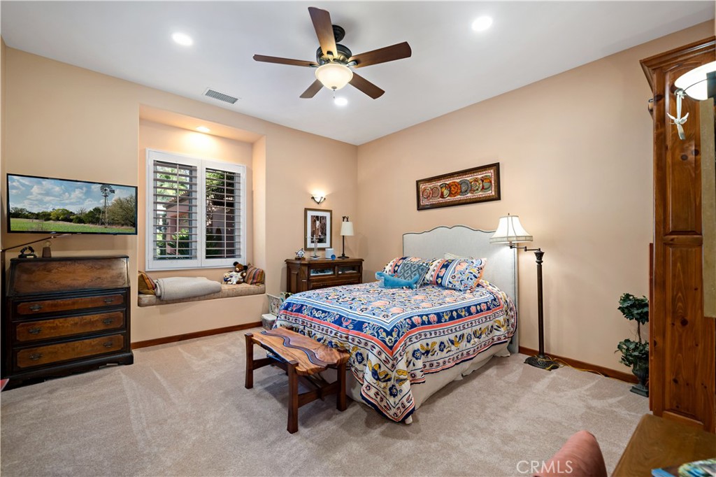 38136 Silver Fox Court