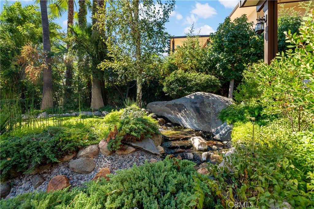 38136 Silver Fox Court