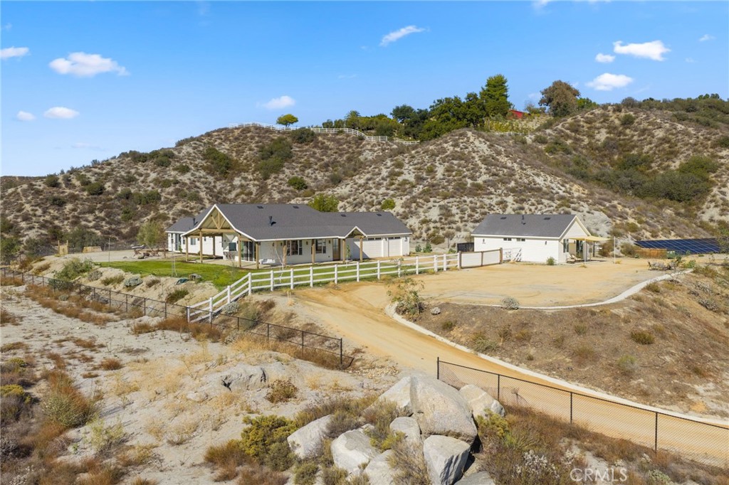 41950 Calle La Escondida