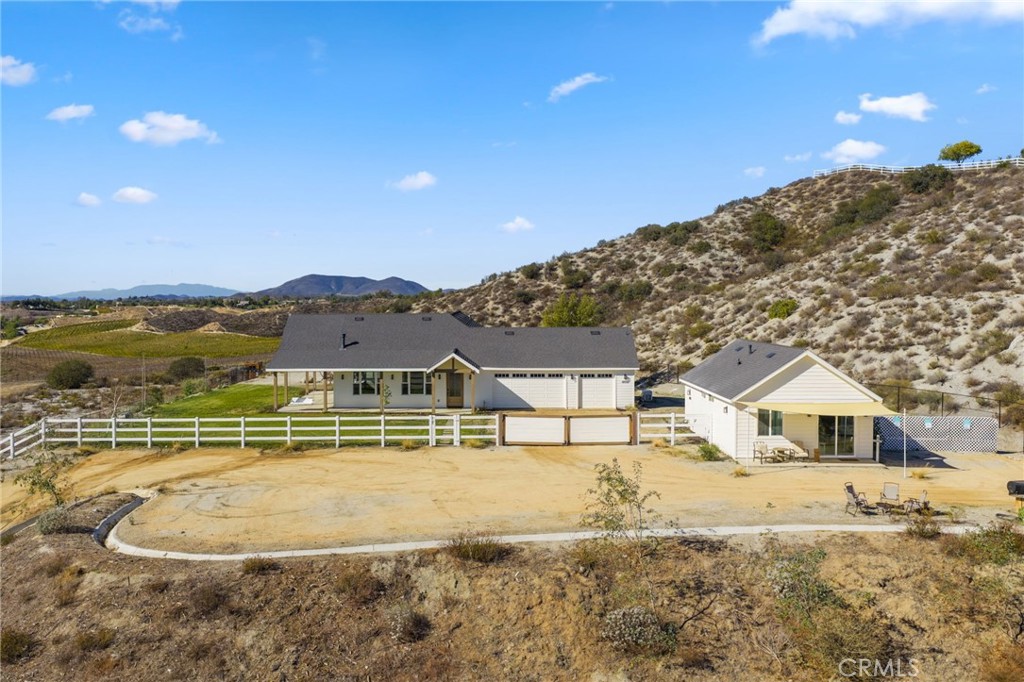 41950 Calle La Escondida