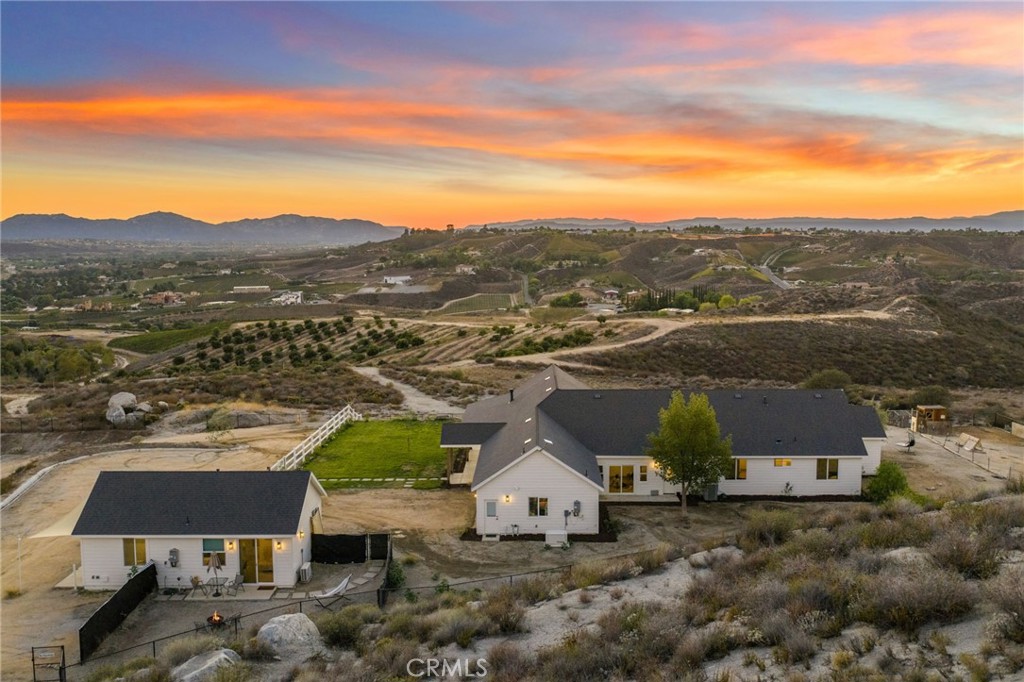 41950 Calle La Escondida