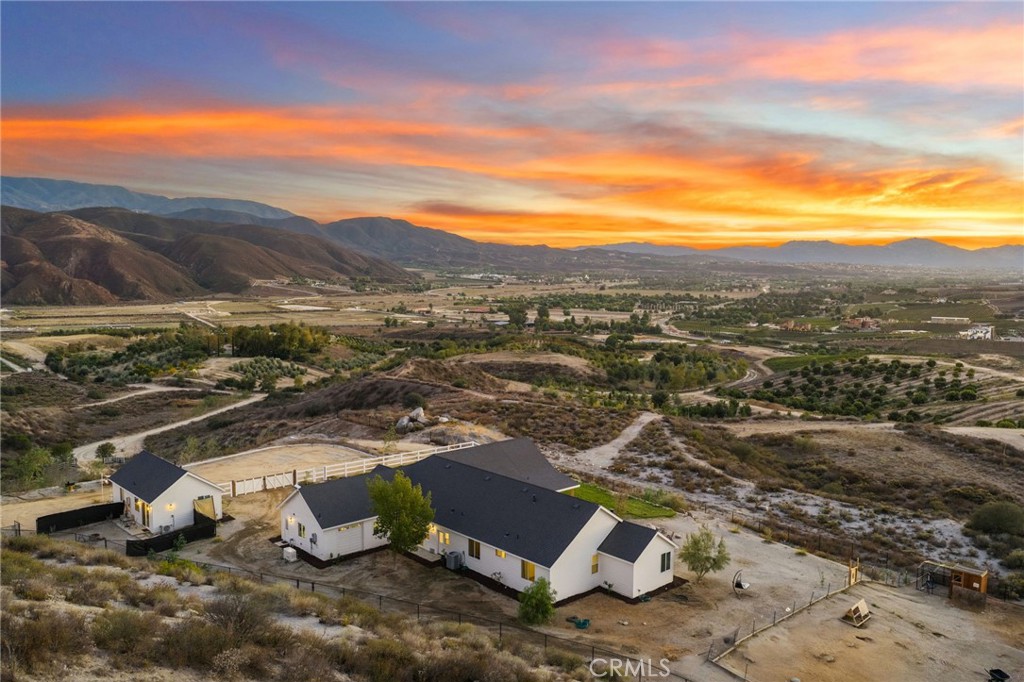 41950 Calle La Escondida