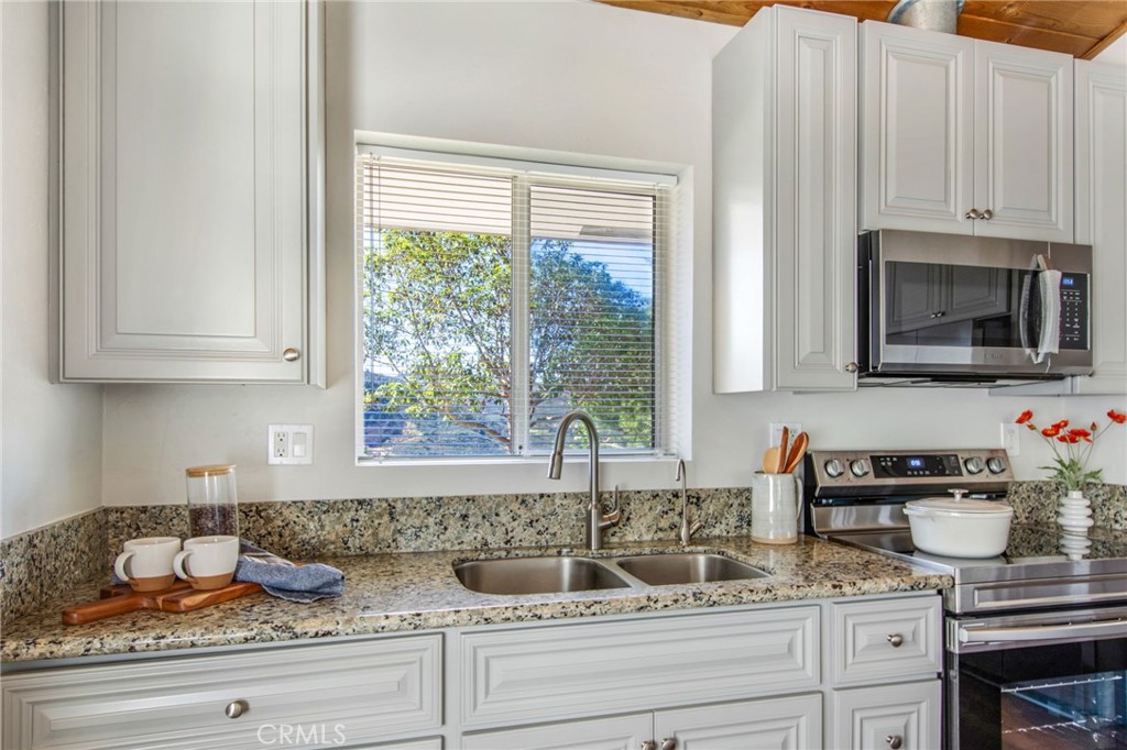 9874 Chocolate Summit