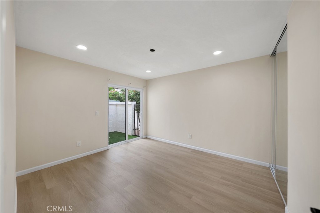 1723 Larkhaven Glen