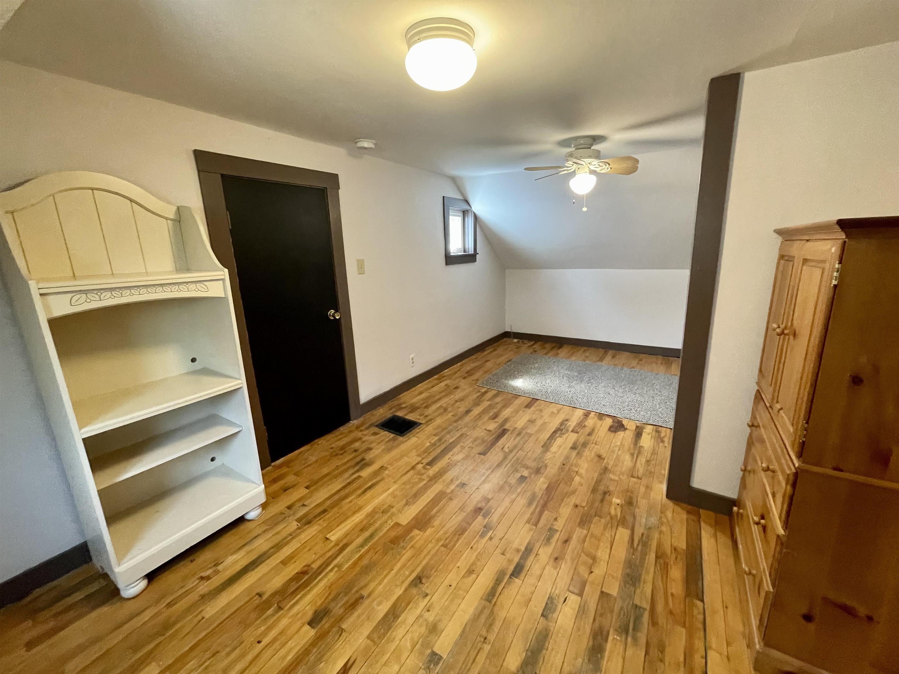 5887 VT Route 5 South