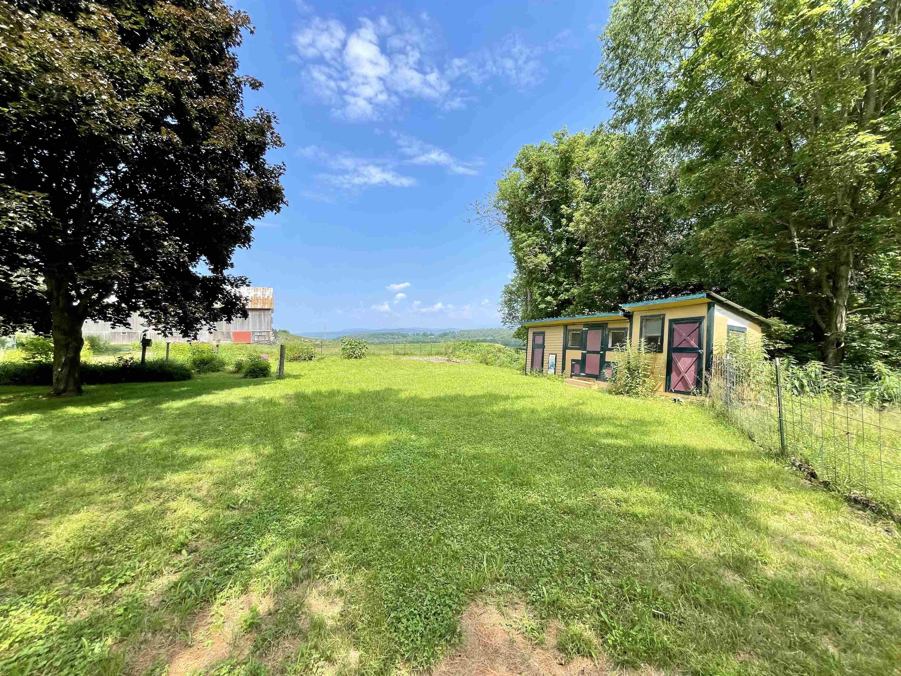 5887 VT Route 5 South