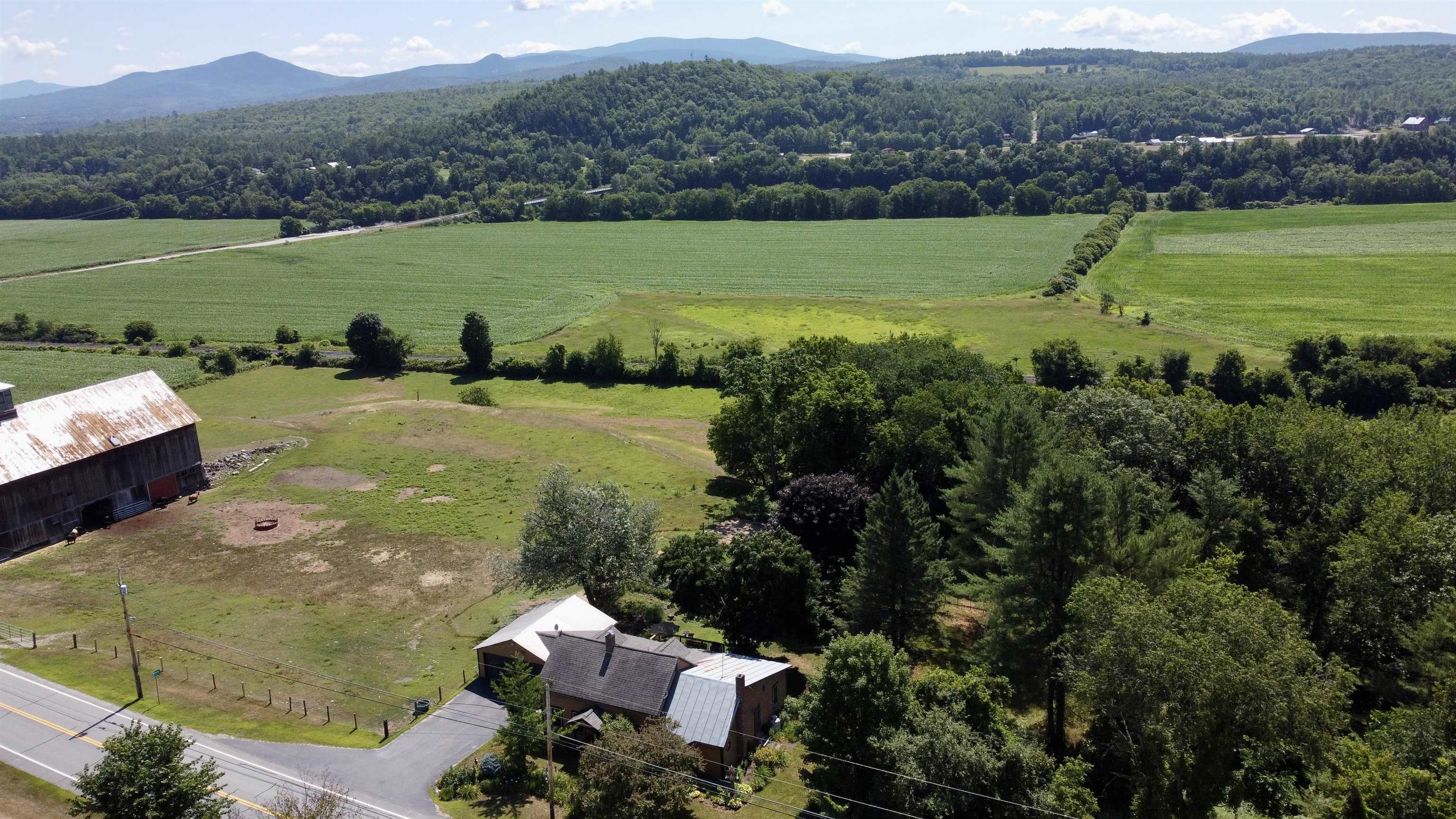 5887 VT Route 5 South