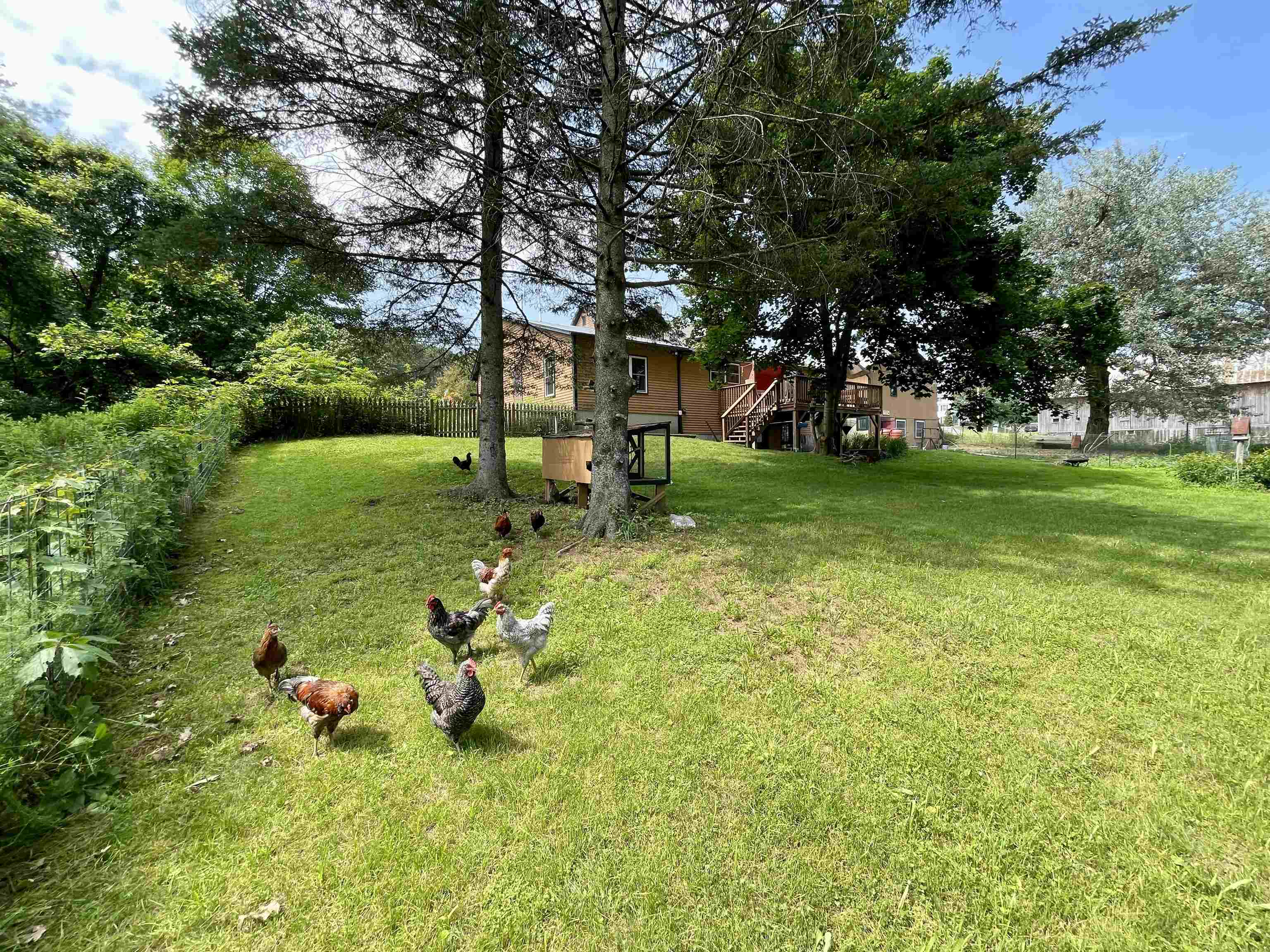 5887 VT Route 5 South