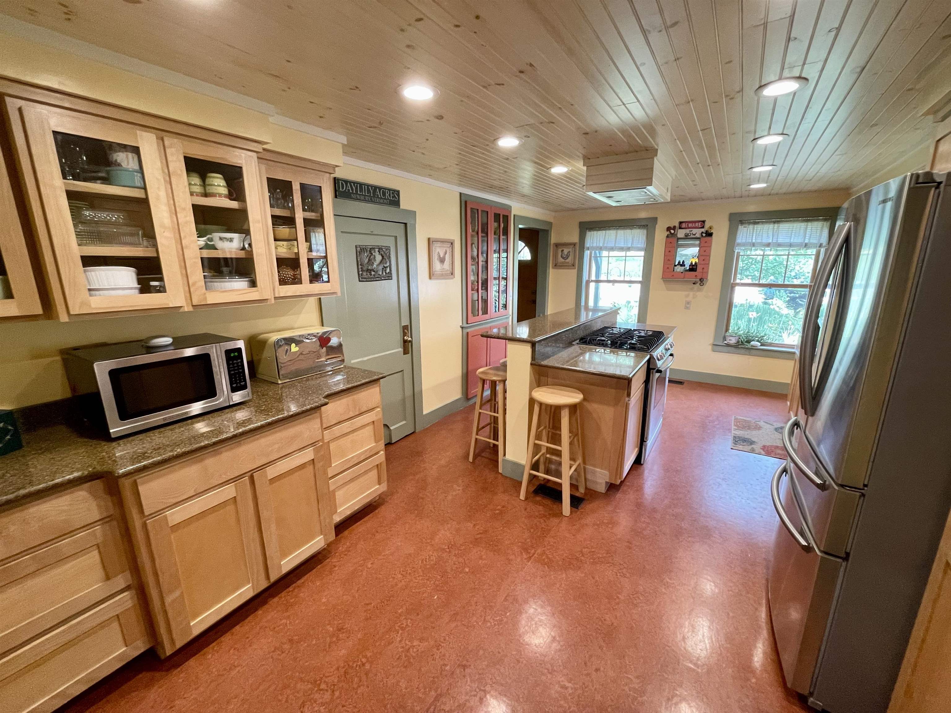 5887 VT Route 5 South