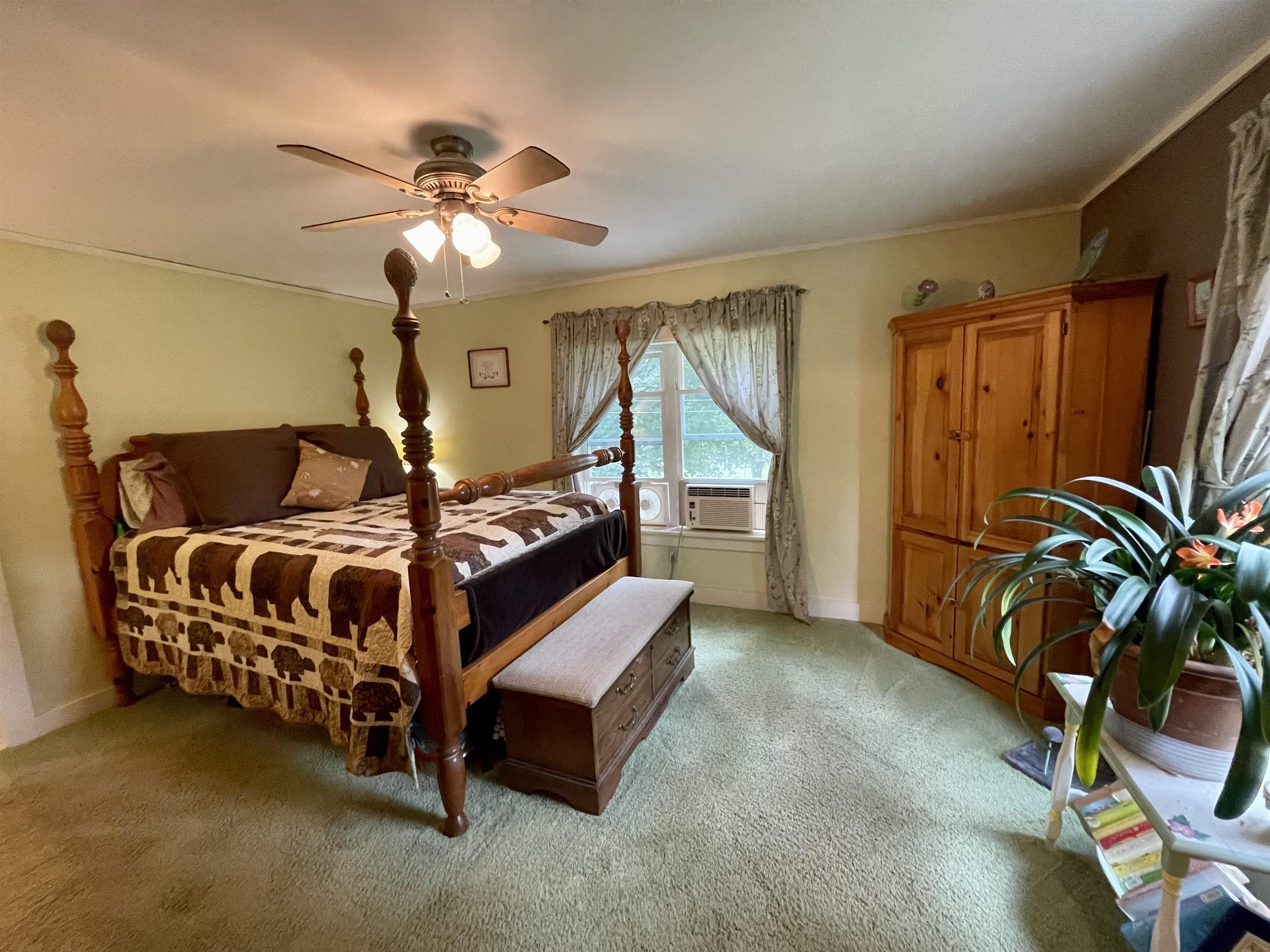 5887 VT Route 5 South