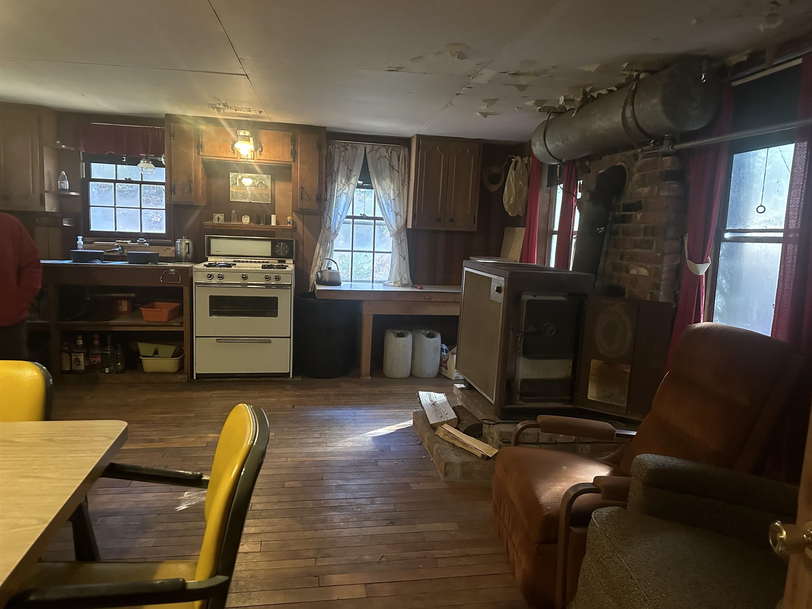 350 Mud Turtle Pond Road